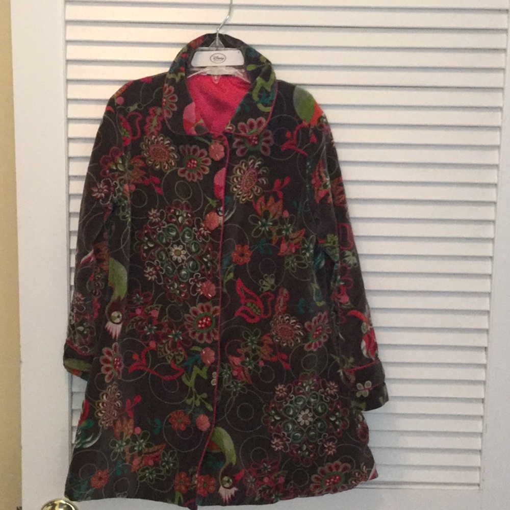 Bambiola velvet jacket with flower buttons